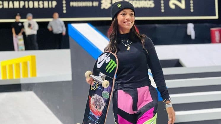 Rayssa Leal pode virar a atleta mais jovem a vencer 'Oscar do Esporte'