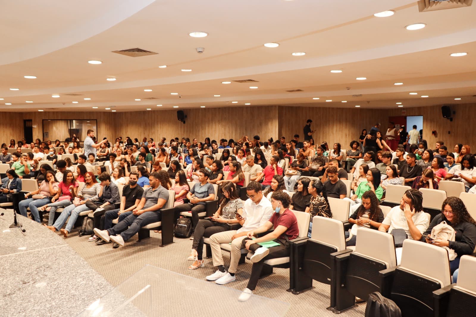 Trabalho Jovem: parceria garante emprego para 1 mil jovens maranhenses