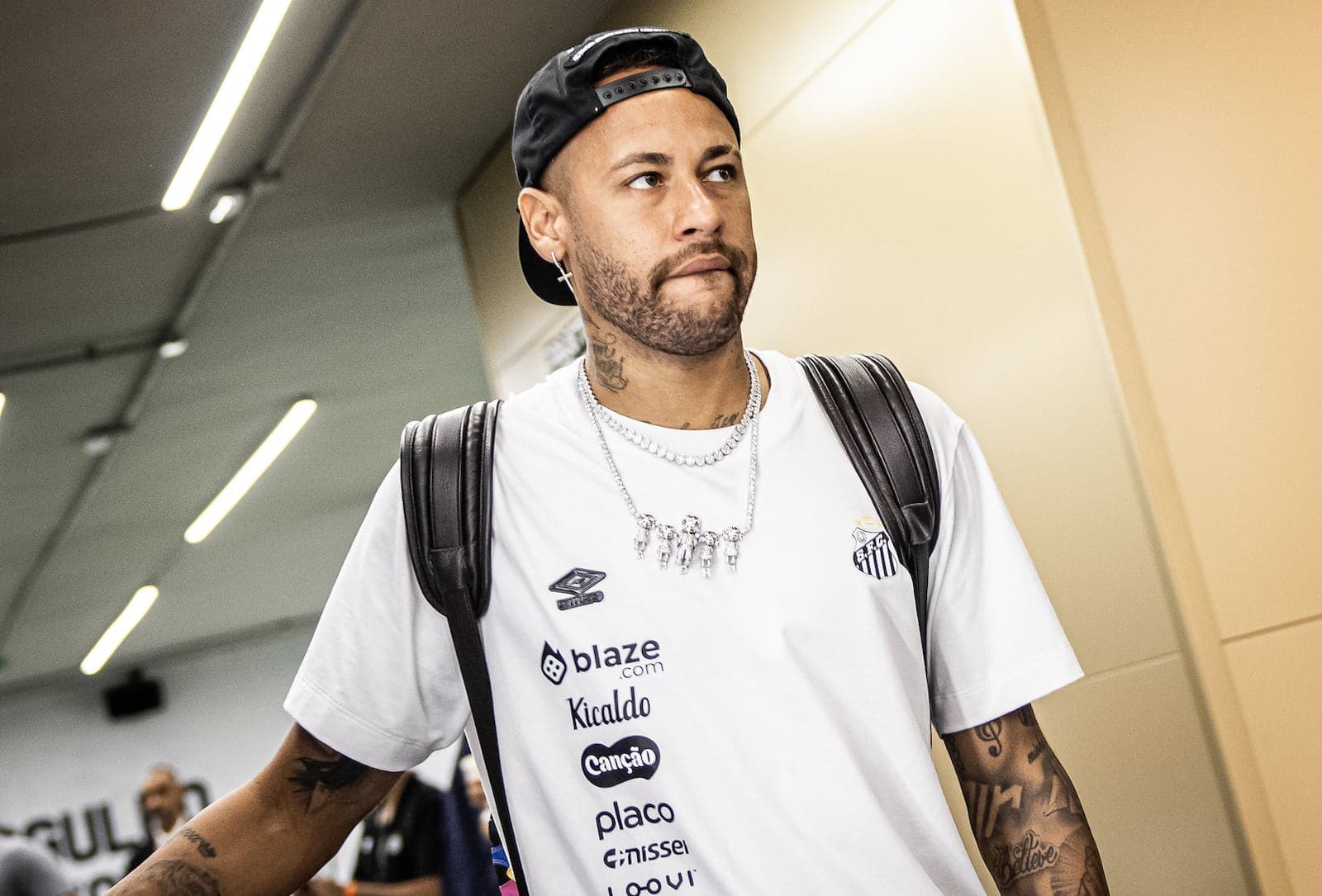 Santos vive expectativa pela volta de Neymar em meio a luta contra o rebaixamento