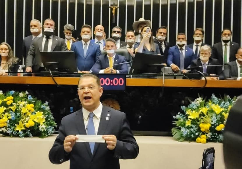 Mesmo com fim da obstrução no Congresso, cenário político deve seguir sob tensão