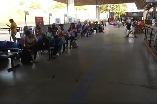 Rodoviária deve receber 25 mil passageiros até domingo