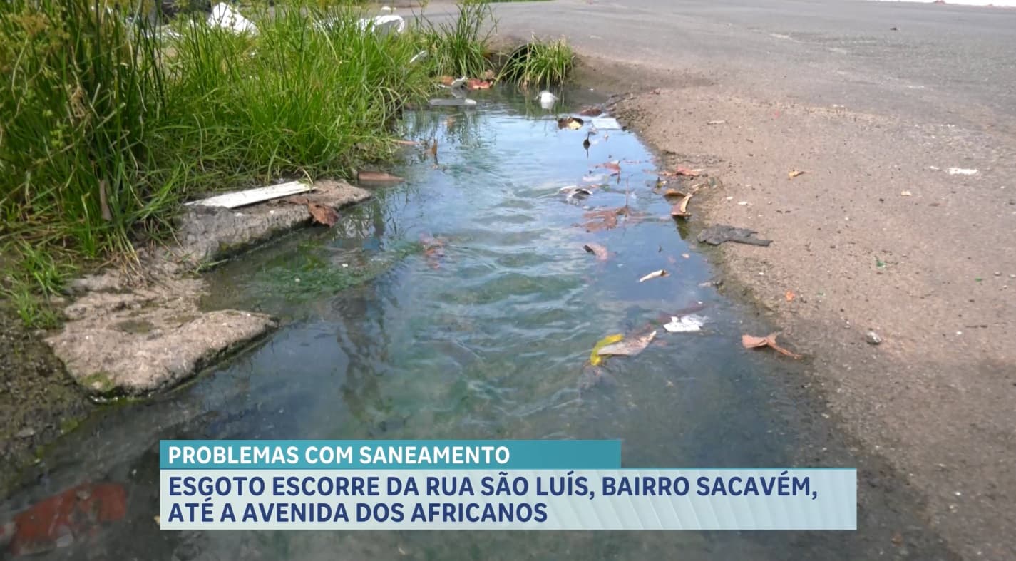 Vazamento de esgoto causa risco à saúde de moradores na Avenida dos Africanos