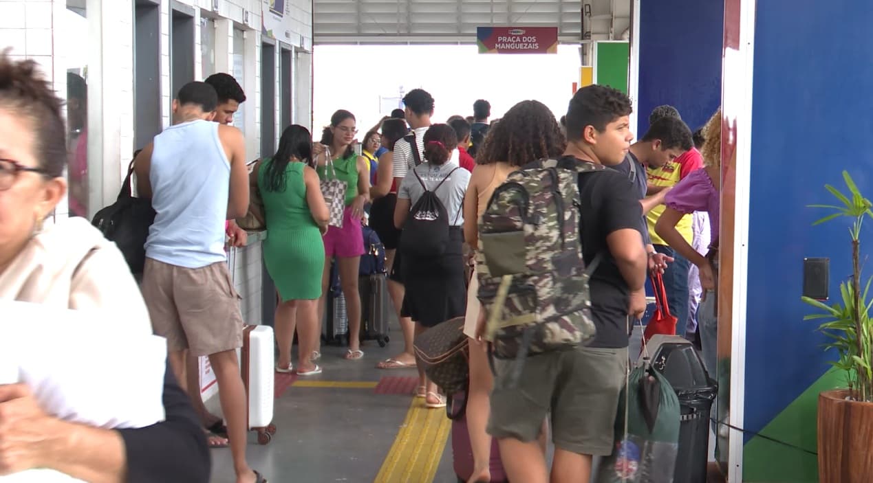 Fim do período carnavalesco movimenta Terminal de Passageiros da Baixada