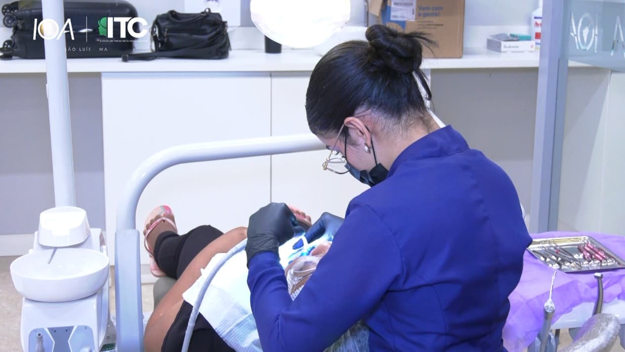 Parceria entre Ceuma e IOA oferece tratamentos odontológicos especializados em nova clínica-escolar