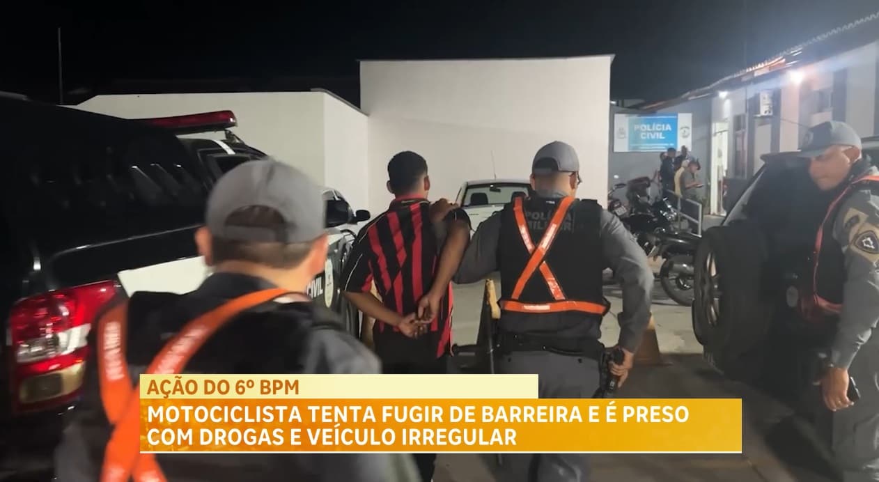 Motociclista tenta fugir de barreira e é preso com drogas e veículo irregular