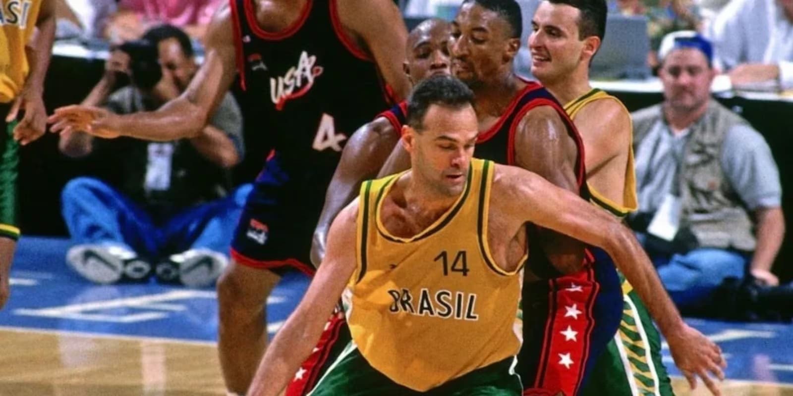 Adeus a uma lenda: Oscar Schmidt recusou a NBA para jogar pela seleção brasileira
