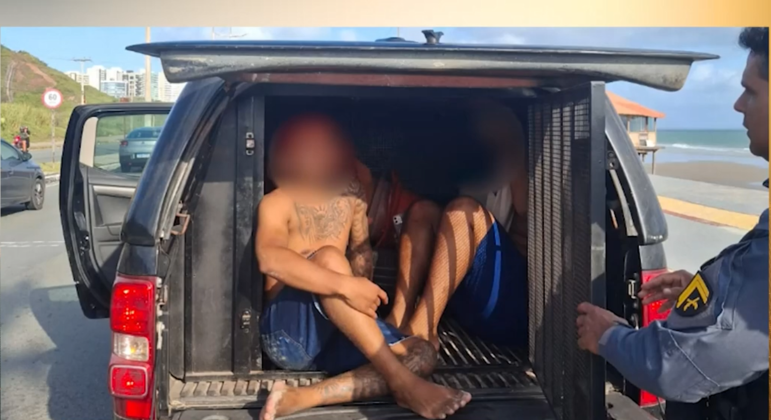 Dupla é conduzida pelo BPTur após assalto a turistas na Litorânea