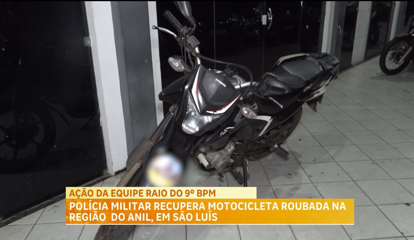 Motocicleta roubada é recuperada pela polícia