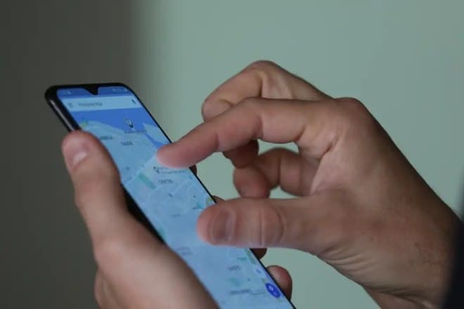 Eleições 2026: uso de celular é proibido na cabine de votação