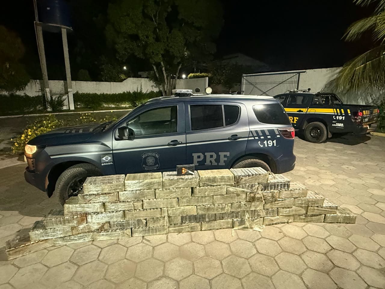 PRF apreende quase meia tonelada de cocaína durante abordagem na BR-222, em Chapadinha