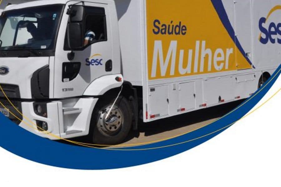 Sesc Saúde Mulher realiza exames gratuitos em ação do Outubro Rosa na Praça Deodoro